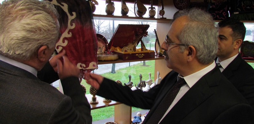 Edirne Valisi Hasan Duruer Türk Dünyası Kültür Evleri’ni ziyaret etti