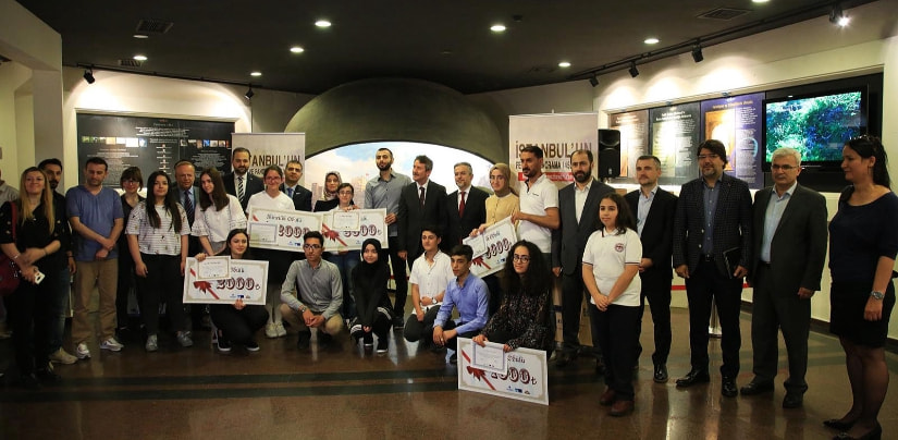 İstanbul'un Fethi Konulu Resim ve Kompozisyon Yarışmasının kazananları için ödül töreni düzenlendi