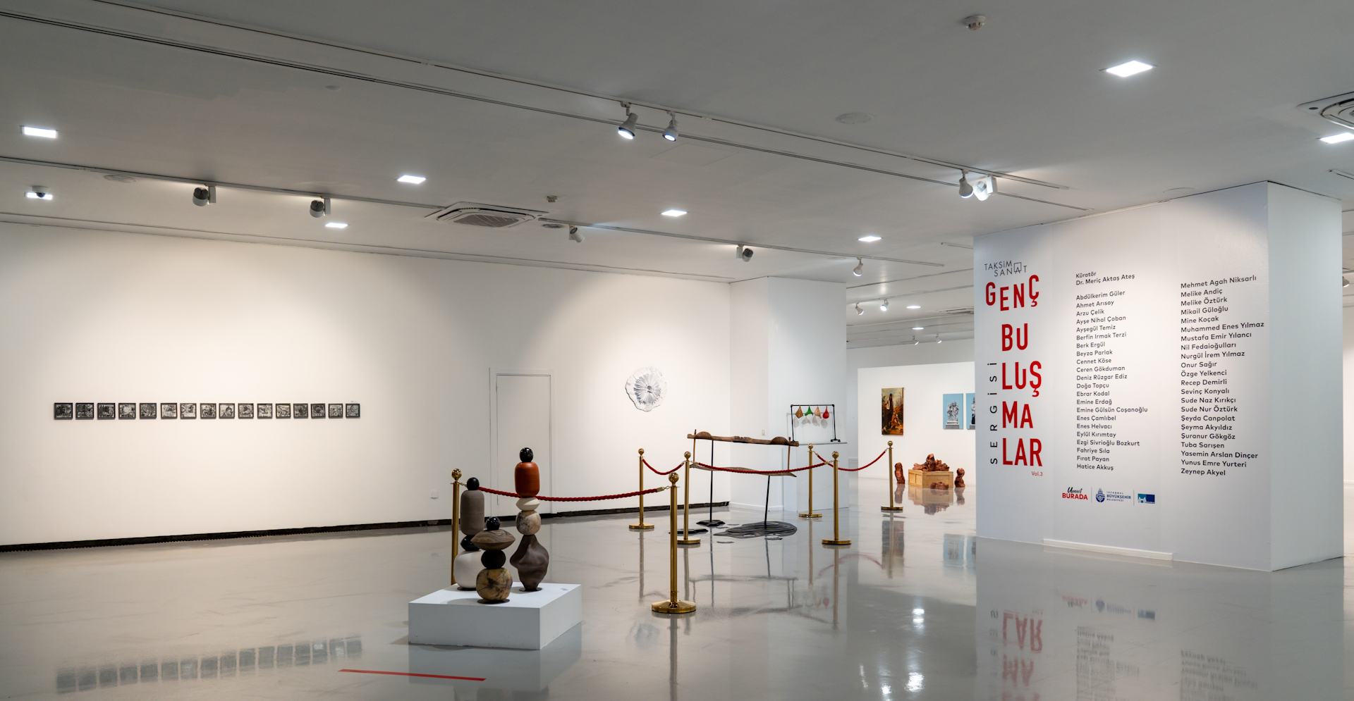 “Genç Buluşmalar” sergisi Taksim Sanat’ta ziyarete açıldı